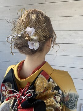 ヒマワリ(HIMAWARI) シニヨン　成人式ヘア　和装ヘア
