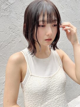 アイユー(ii+U) ボブ　透明感　黒髪　ブルーグレージュ