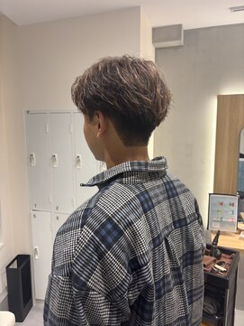 ウルバイオハナ(Ulu by ohana) 刈り上げアップバング＋メッシュ