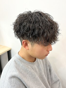 エルマーク 枚方(L-MARK) スパイラルパーマツイストパーマアップバング短髪メッシュ