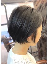 シフトヘア&nbsp;ツヤ髪ショート