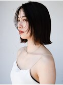 ぱっつん前髪薄めバング鎖骨ミディアムボブ耳かけボブパーマ小顔