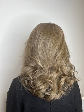 ルフェール ビューティーアンドスパ(REFAIRE beauty&spa) グレイカラー