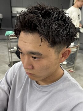 アウラ(AURA) スパイキーショートアクティブショートピンパーマメンズパーマ