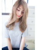アンジュヘアー　ブリーチ込みのアッシュ系カラー