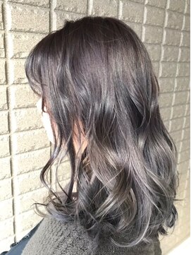 ヘアー アイス カンナ(HAIR ICI Canna) グレージュ×透け感×ブリーチ