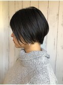【高塚栞里】黒髪×小顔ハンサムショート サイド 丸顔 ひし形
