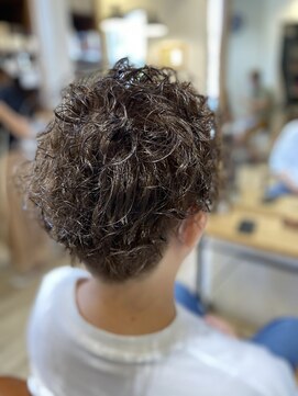 エン(enn) 【enn】メンズ×パーマ