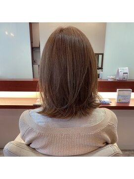 マーリャヘアー(mallia hair) くびれ外ハネミディアム