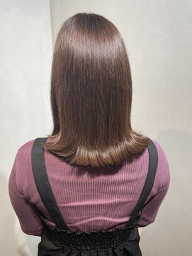 アイラス(I'LAS) ツヤツヤミディアムボブ