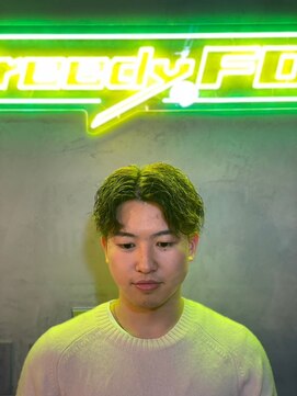 グリーディーフォックス 代々木(Greedy FOX) アップバング/ツーブロックマッシュ/束感/波巻き[シェービング]