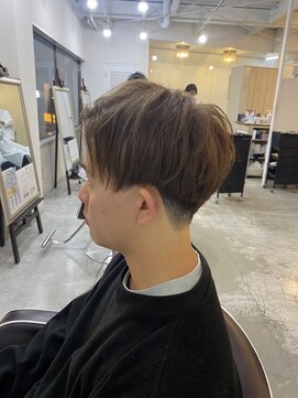 ソイクフ(SOY KUFU) ツーブロックカルマパーマ束感ショートMEN’S HAIR