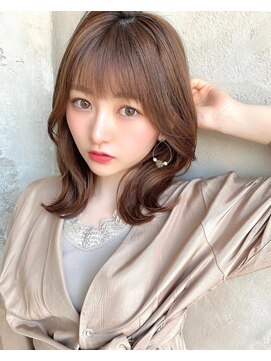 プラチナ(PLATINA) くびれヘア/韓国/透け感/くすみカラー/ロング/ベージュカラー