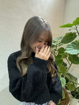 シュリー(SRee) ダブルカラーでグレージュ