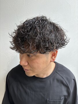 グラフ 立川(Graph.) 波巻きマッシュパーマツーブロックメンズカット