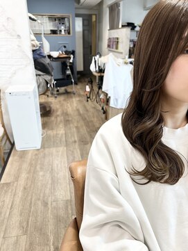 マカナ(makana) ベージュカラー