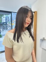 エム(M) 顔周りレイヤー/ミディアム/レイヤー/前髪あり