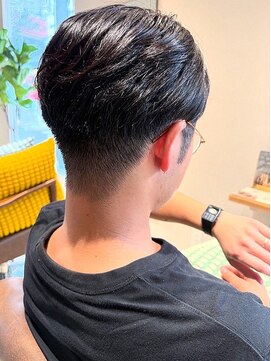 リヴゴーシュ(rive gauche) 【メンズ×メンズカット】フェード・刈り上げも人気