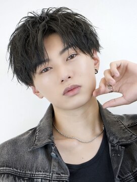 エイド 渋谷(aid) 無造作アップバングショート黒髪コンマヘア