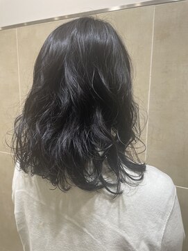 ゼルアヴェダ 浦和パルコ店(ZELE AVEDA) ナチュラルウェーブなパーマ