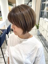 ステア ケース(stair case)&nbsp;大人ショート/ショートボブ/白髪ぼかしハイライト/銀座/武蔵小杉