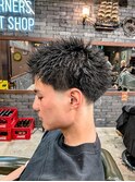 【スパイキーテーパー】