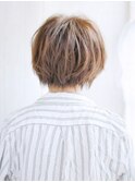 丸みのあるショートボブスタイル
