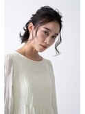ラグジュアリーなカジュアルヘアアレンジ