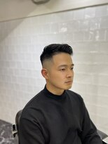 メリケンバーバーショップ フクオカ(MERICAN BARBERSHOP FUK)&nbsp;かき上げヘアショートレイアーくせ毛風パーマコンマヘアS79