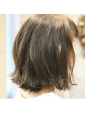 クシュ 所沢西口プロぺ通り(kusyu... ) ペールベージュセクションカラーグラデーションカラー外ハネボブ