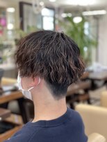 ジッピー ヘアーコレクション 10代20代　メンズパーマ　ツイストスパイラル