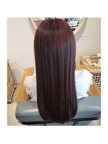 トキ(toki)&nbsp;ツヤ感たっぷりロングヘア