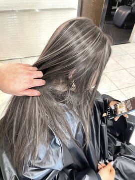 ブレンド 渋谷(BLend) 20代30代40代白髪ぼかしハイライト小顔ショートボブミニウルフ