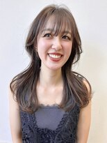 グリッター 仙台中央店(GRITTERs)&nbsp;くびれロングレイヤー　韓国風　ミルクティーベージュ