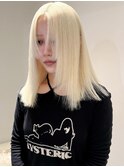 12527ニュアンスカラーホワイトアッシュ艶髪ホワイトブロンド