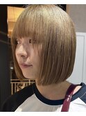 ボブ/ミニボブ/切りっぱなしボブ/ワンレン/ミルクティベージュ