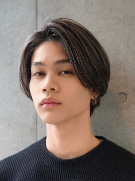 トゥイン 八王子(TWIN) メンズ刈り上げセンターパートフェザーパーマ