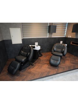 【町田駅徒歩5分】町田駅徒歩5分の隠れ家的サロン◇喧騒から離れ日々の疲れを癒す特別な体験を―