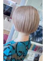 コワファースト させぼ五番街店(COIFF1RST) ホワイトベージュ★