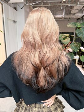 アルバム 新宿(ALBUM SHINJUKU) 顔周りレイヤーダブルカラーブロンドロング_ba576172