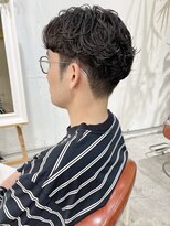 コンビネーション(combination) センターパートツーブロック大人メンズパーマ刈り上げパーマ