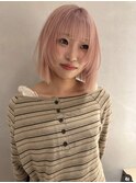 ピンクベージュ