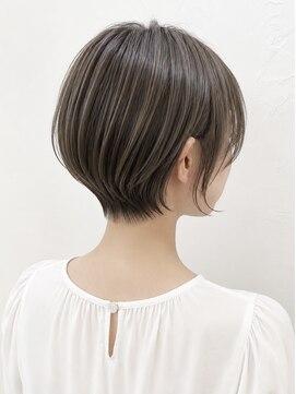 グラビートーキョー(GRABY tokyo) 艶感コンパクトショートボブ