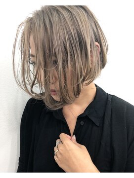 トロニー(TLONY) tlony渋谷horiやわらかハイトーンボブ/ハイトーンカラー