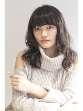 ノーヴェ(Nove) 透明感のあるイノセントカラーのシフォンロング