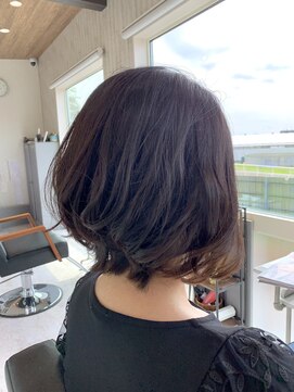 ヘアーデザイン デルタ(Hair Design Delta) 前下がりグラデーションボブ