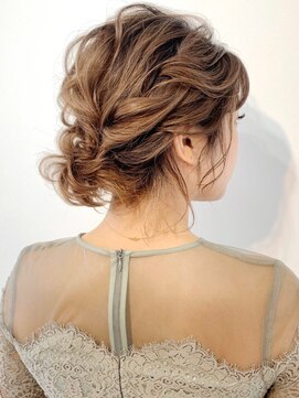 アメリ(AMELIE) ゆるアップ※ボブアレンジ