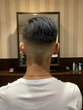 バーバーショップ オールドニュー(BAR BER SHOP OldNew) ポンパドール