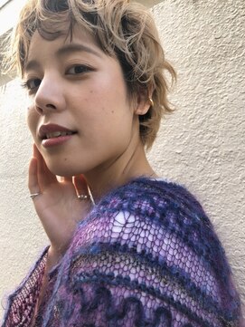 シュリット(schritt) くせを生かしたマッシュショート エジリ