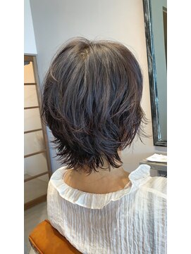 クルニエ(crenier) crenierで作るくしゃっとボブウルフ●